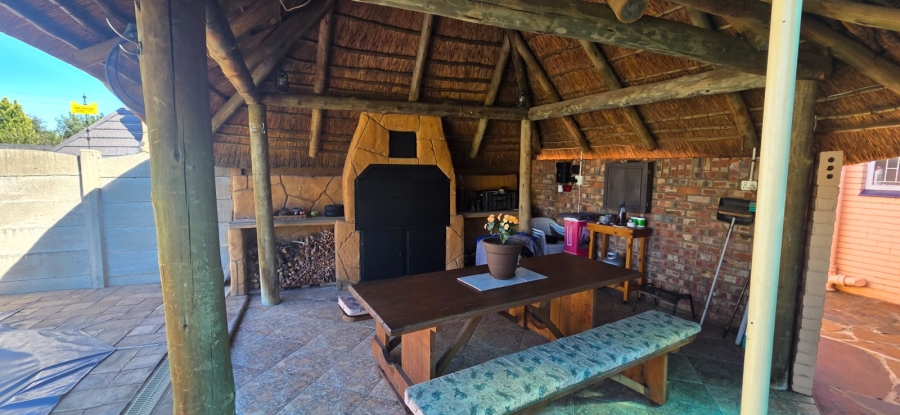 4 Bedroom Property for Sale in Hadison Park Northern Cape